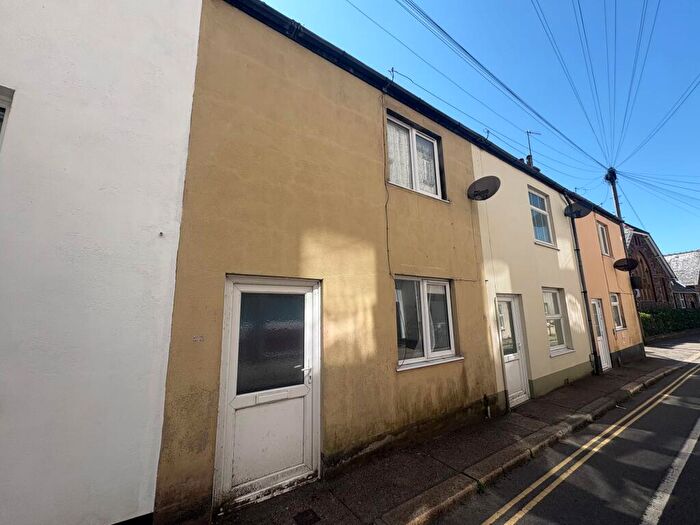 2 Bedroom Terraced House For Sale In North Street, Okehampton, EX20