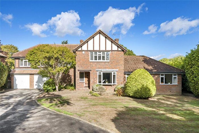 5 Bedroom Detached House To Rent In Fairmile Park Road, Cobham, Surrey, KT11
