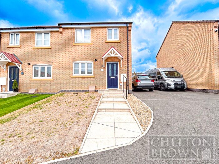 3 Bedroom Semi Detached House To Rent In Ruston Close, Long Buckby, Northampton, Northamptonshire, NN6