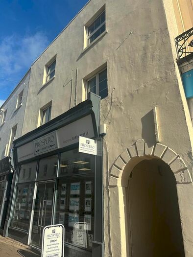 3 Bedroom Flat To Rent In A, Bath St, CV31