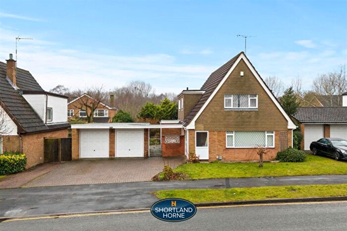 3 Bedroom Detached House For Sale In De Montfort Way, Cannon Park, Coventry, CV4