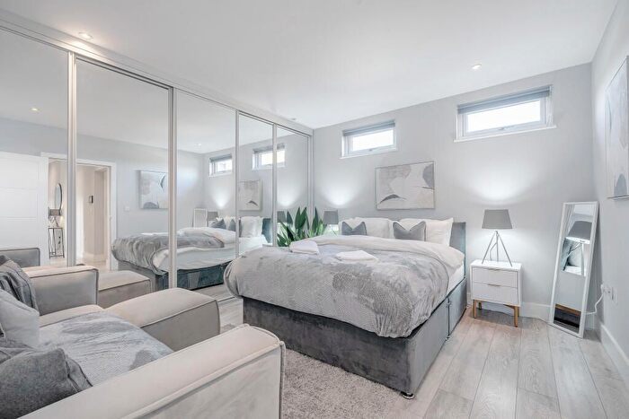 2 Bedroom Flat For Sale In Two Bedroom Apartment In Avenir Heights, Station Approach Road, Coulsdon, CR5