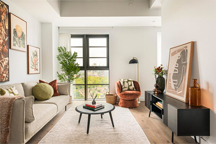 3 Bedroom Apartment For Sale In The Founding, Canada Water, SE16