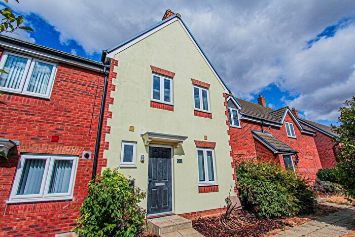 3 Bedroom Terraced House For Sale In Addington Road, Irthlingborough, NN9