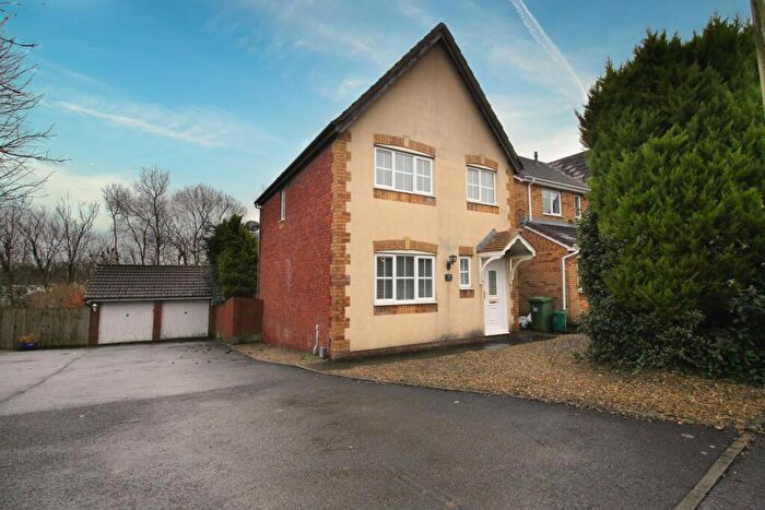 3 Bedroom Detached House To Rent In Newmill Gardens, Miskin, CF72