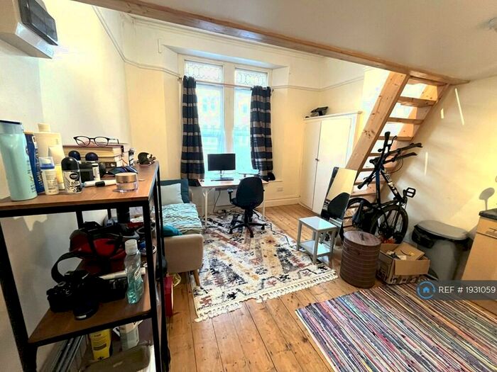 Studio To Rent In Blenheim Road, Bristol, BS6