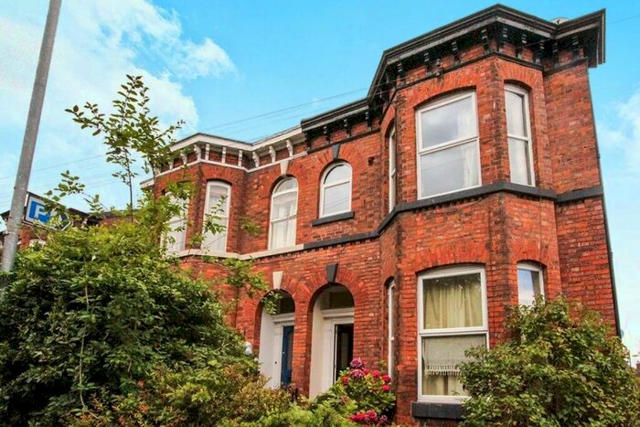 Apartment To Rent In Parsonage Road, Withington, Manchester, M20
