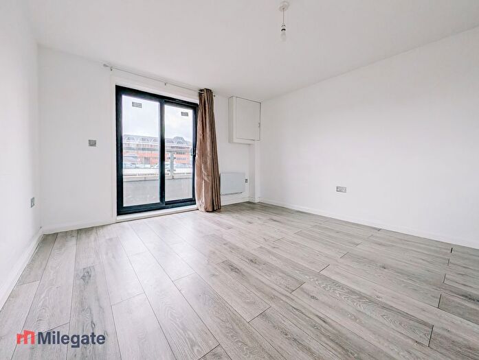 1 Bedroom Flat To Rent In Marlowes, Hemel Hempstead, HP1