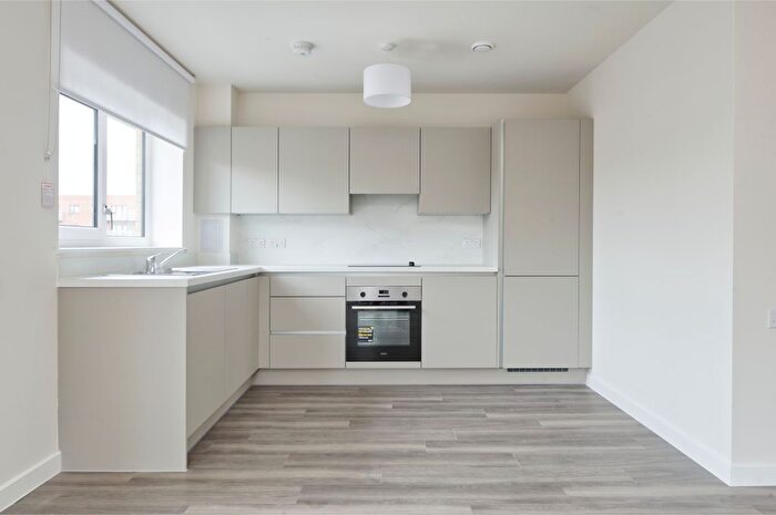 1 Bedroom Flat To Rent In Snowdrop House, Springfield Parkside, Tooting, SW17