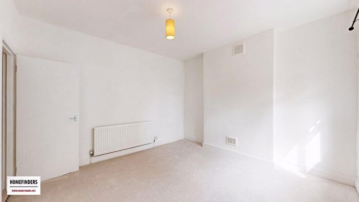 1 Bedroom Flat To Rent In Cann Hall Road, London, E11