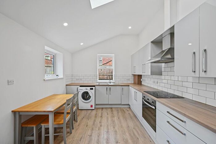 5 Bedroom House To Rent In Rosedale Road, Sheffield, S11