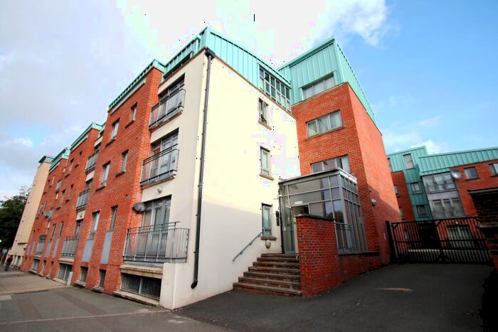 2 Bedroom Apartment To Rent In Beauchamp House, City Centre, CV1
