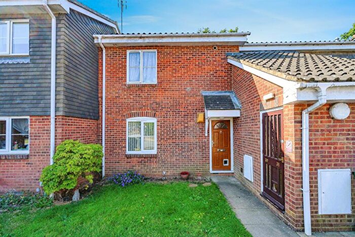 1 Bedroom Maisonette For Sale In Hales Park Close, Hemel Hempstead, HP2