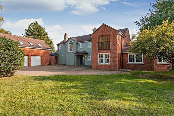 5 Bedroom Detached House For Sale In Chrishall Road, Fowlmere, Royston, Hertfordshire, SG8