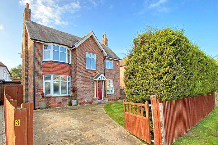 4 Bedroom Detached House For Sale In St Catherine's Road, Harrogate, HG2