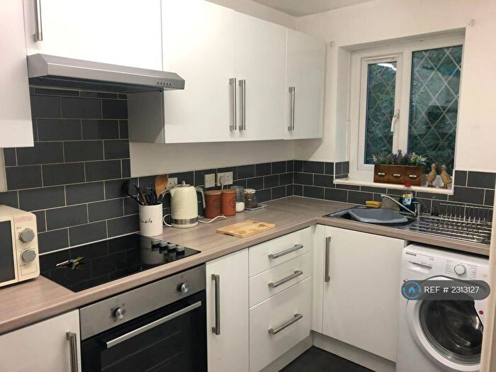 2 Bedroom Flat To Rent In Parr Lane, Bury, BL9