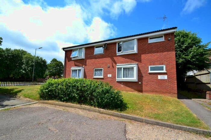 1 Bedroom Flat To Rent In Regency Court, Berners Way, Broxbourne, Herts, EN10