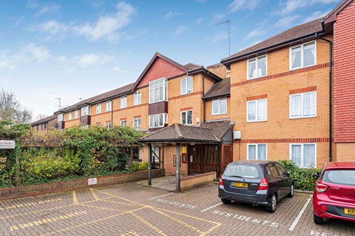 2 Bedroom Apartment For Sale In Pembroke Lodge, Du Cros Drive, Stanmore, HA7