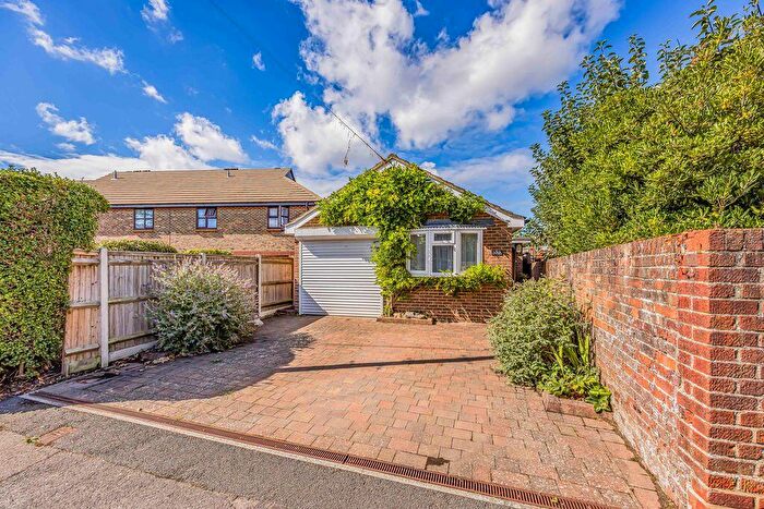 1 Bedroom Detached Bungalow For Sale In Stein Road, Emsworth, PO10