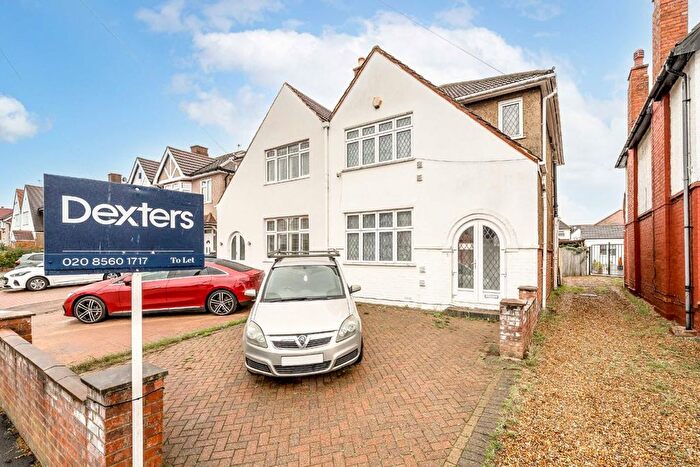 3 Bedroom Semi-detached House To Rent In Heath Road, Hounslow, TW3
