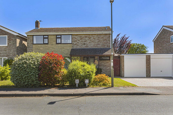 4 Bedroom Detached House For Sale In St Mary’s Close, Kidlington, OX5