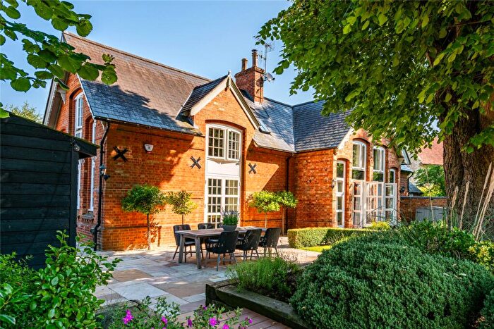 4 Bedroom House For Sale In School Lane, Stewkley, Leighton Buzzard, Buckinghamshire, LU7