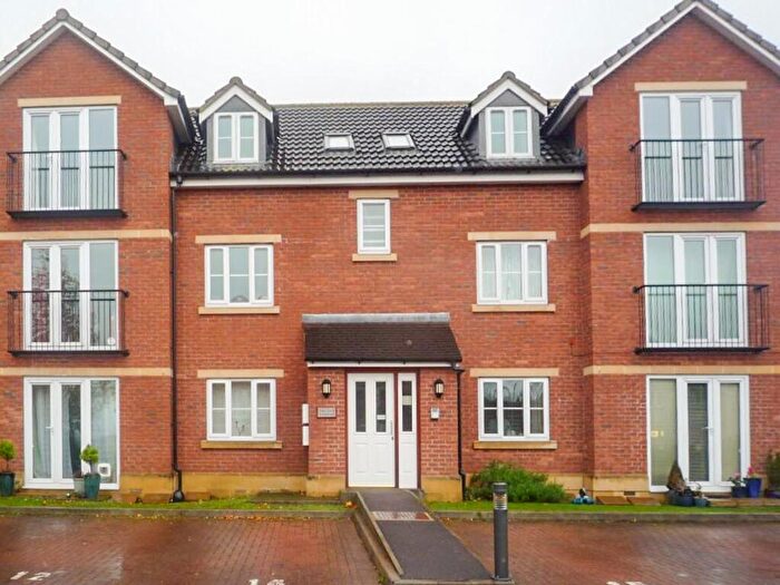 2 Bedroom Flat To Rent In Portland Court, Portland Street, Staple Hill, BS16