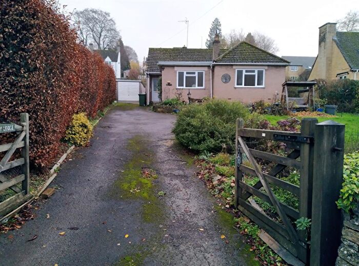 2 Bedroom Bungalow To Rent In London Road, Stroud, GL5