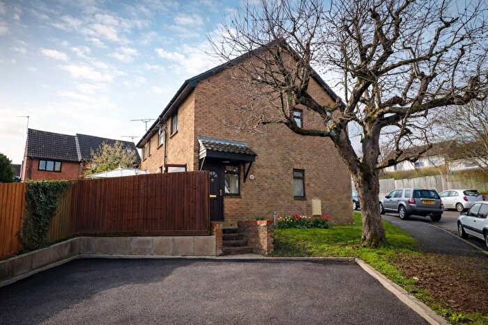 1 Bedroom End Terrace House For Sale In The Paddocks, Codicote, SG4