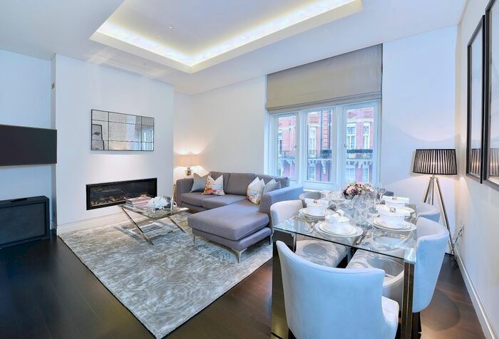 2 Bedroom Semi-detached House To Rent In Green Street, London, W1K