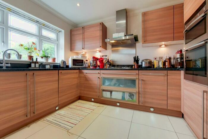 3 Bedroom House To Rent In Clover Villas, St James Close, New Malden, KT3