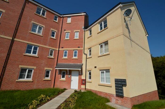 2 Bedroom Flat To Rent In Ffordd Cadfan, Bridgend, CF31