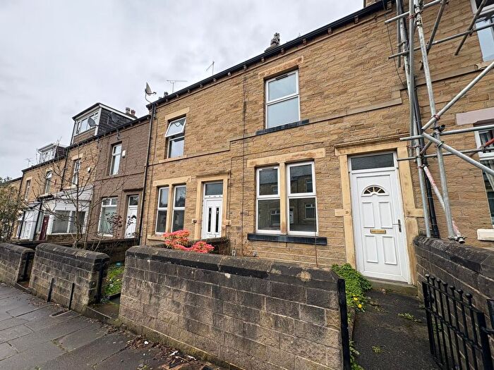 3 Bedroom Terraced House To Rent In Roxby Street, Bradford, BD5