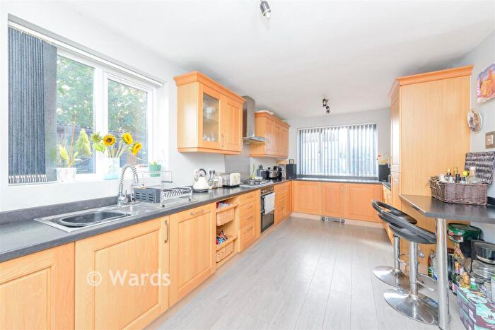 4 Bedroom Semi-Detached House For Sale In Hever Court Road, Gravesend, Kent, DA12