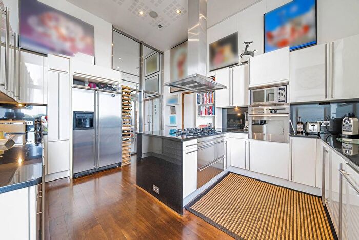 4 Bedroom Flat For Sale In Peterborough Road, Hurlingham, London, SW6