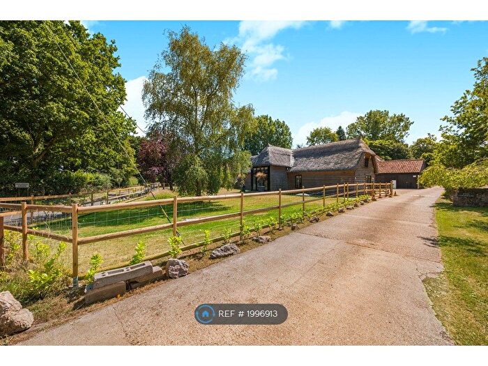 3 Bedroom Detached House To Rent In Mole Hill Green, Felsted, Dunmow, CM6