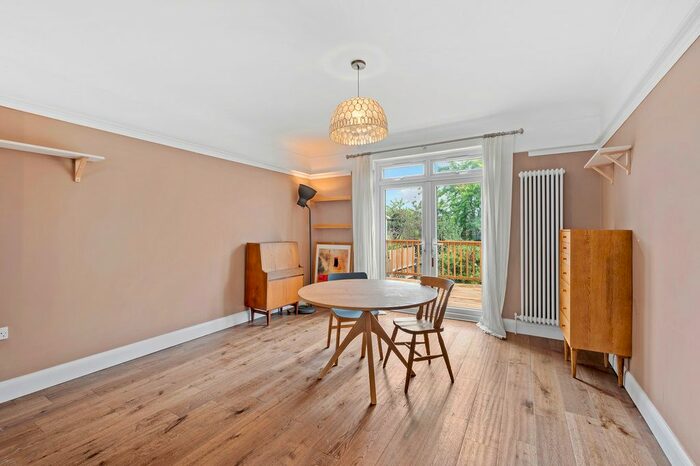 3 Bedroom Property To Rent In Malden Hill, New Malden, KT3