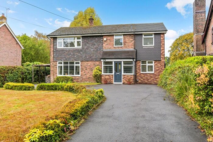 4 Bedroom Detached House For Sale In New Inn Road, Bartley, Southampton, SO40