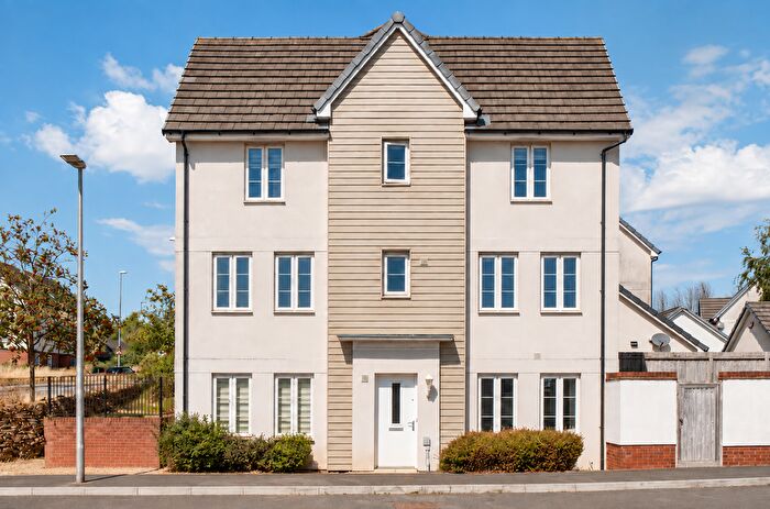 4 Bedroom Semi Detached House For Sale In Sand Grove, Exeter, EX2