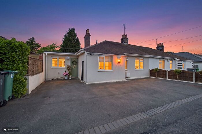 2 Bedroom Semi-Detached Bungalow For Sale In Quarry Lane, Nuneaton, CV11