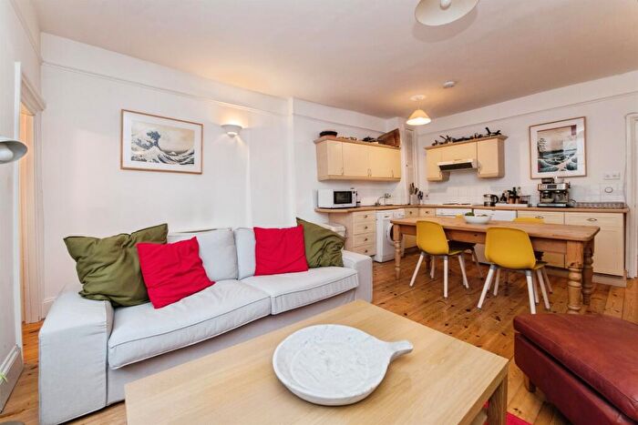 1 Bedroom Flat For Sale In North Street, Exeter, EX4