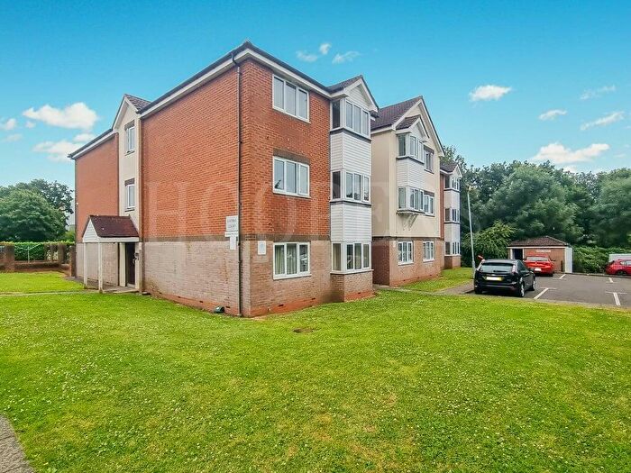 1 Bedroom Flat For Sale In Shobroke Close, London, NW2