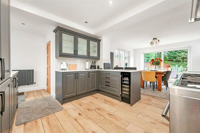4 Bedroom Detached House For Sale In Priory Road, Loughborough, Leicestershire, LE11