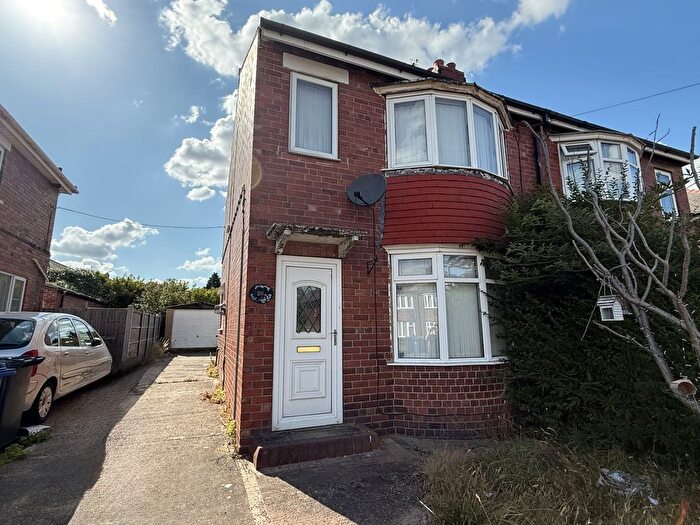 3 Bedroom Semi-Detached House To Rent In Ingleborough Drive, Sprotbrough, Doncaster, DN5