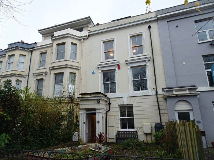5 Bedroom House To Rent In Devonport Road, Plymouth, Devon, PL1