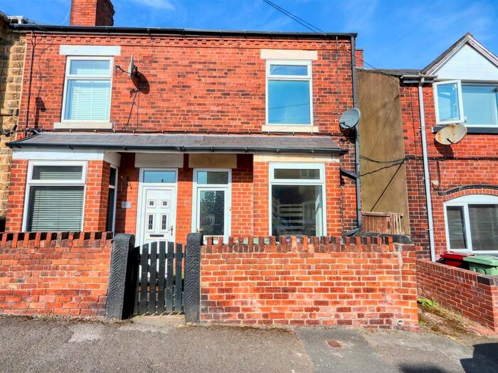 2 Bedroom End Of Terrace House To Rent In Hunloke Road, Holmewood, Chesterfield, Derbyshire, S42