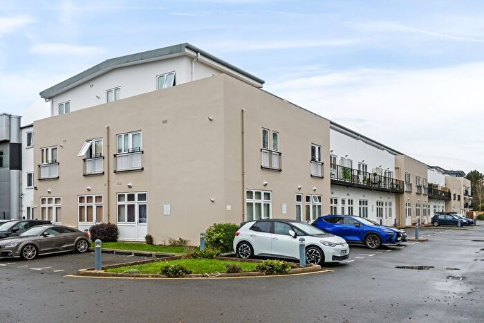 1 Bedroom Flat To Rent In Dwight Road, Watford, WD18