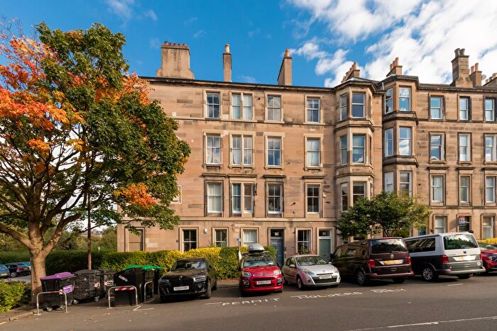 5 Bedroom Flat For Sale In Wellington Street, Edinburgh, EH7