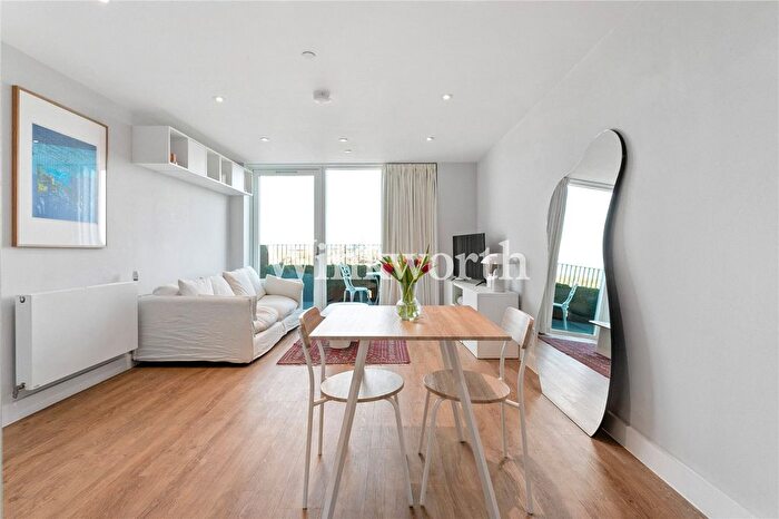 1 Bedroom Flat For Sale In Colina Road, London, N15