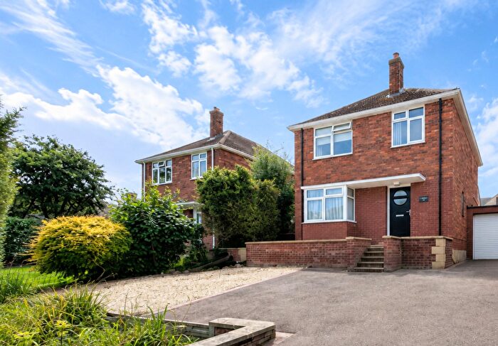 3 Bedroom Detached House To Rent In Chapel Lane, Woodmancote, GL52